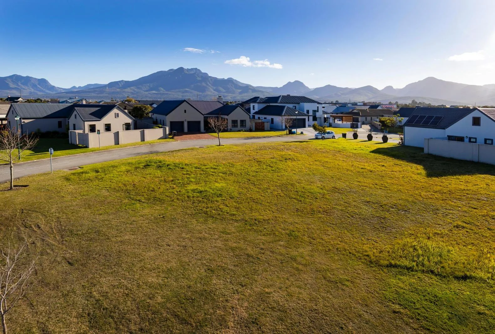 954 m² Land available in Blue Mountain Village