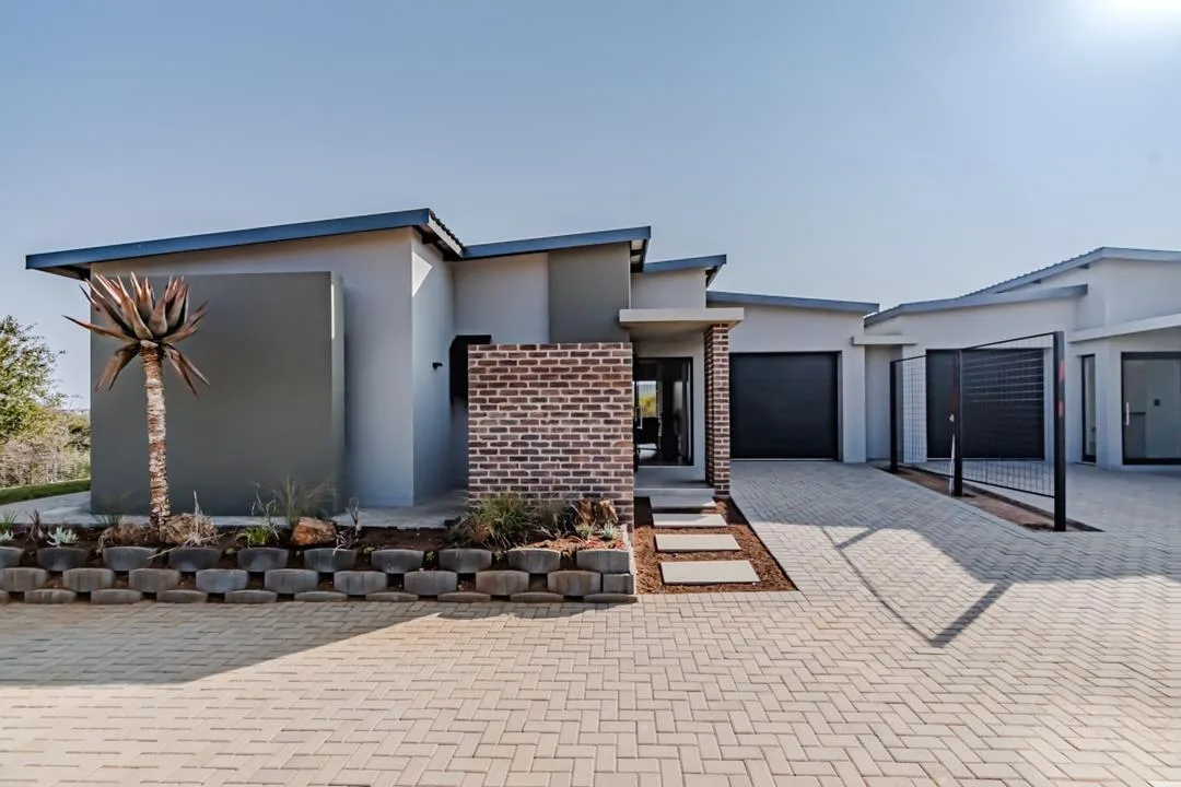 2 Bedroom House for sale in Sable Hills