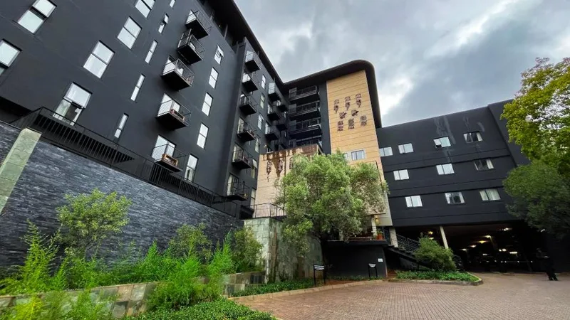 1 Bedroom Apartment / flat to rent in Sandton Central