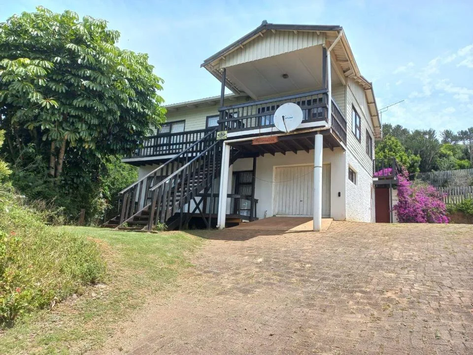 5 Bedroom House for sale in Riversbend