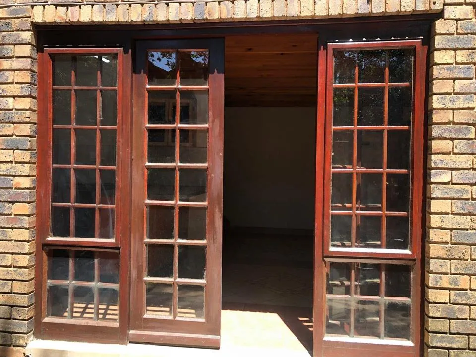 1 Bedroom House to rent in Ifafi