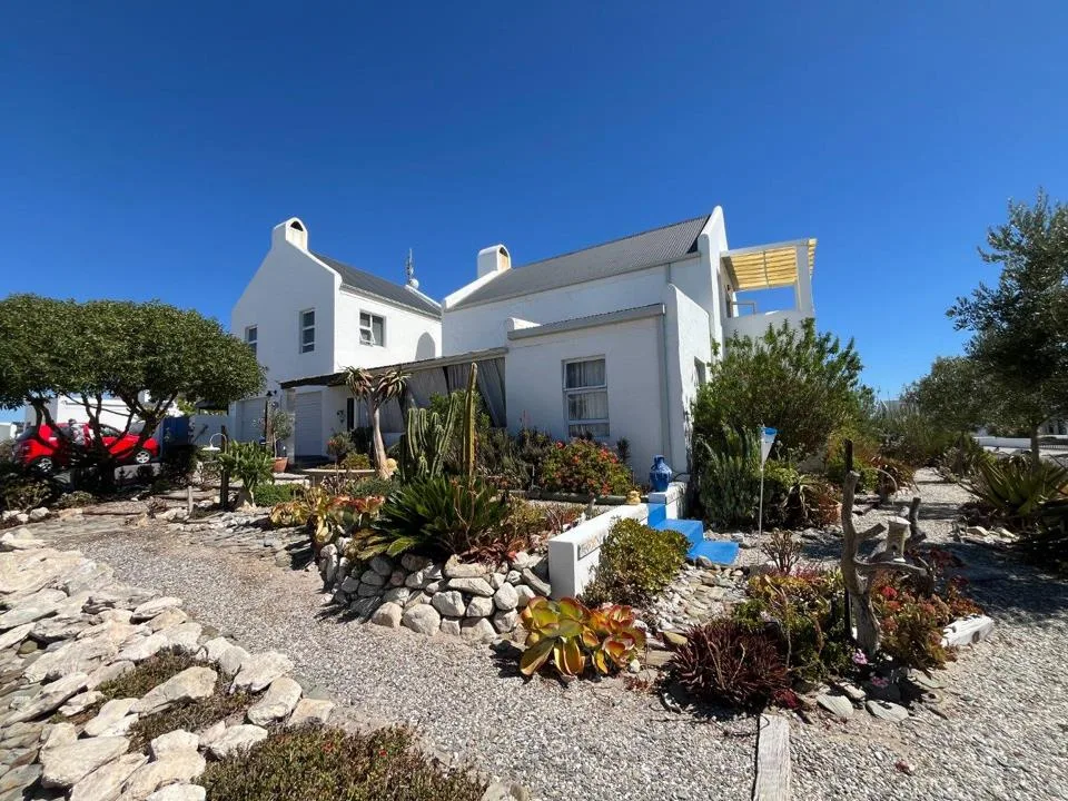 3 Bedroom House for sale in Dwarskersbos