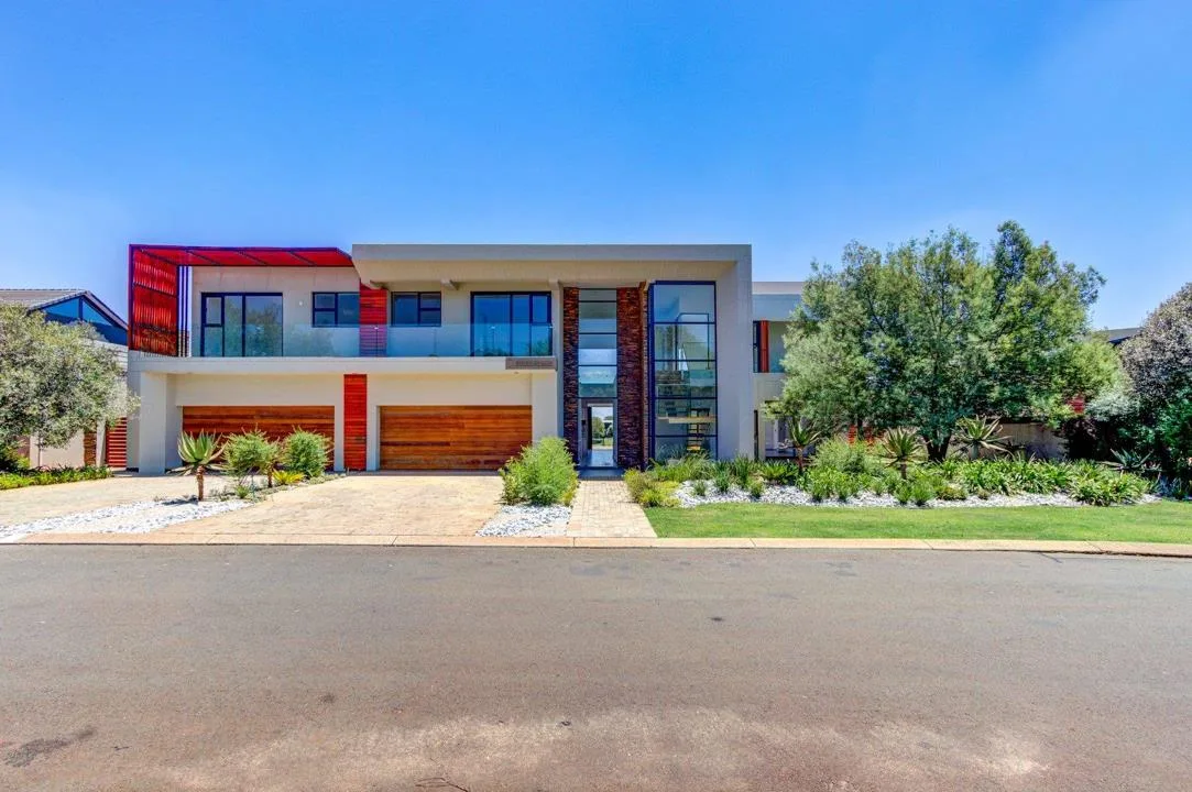 5 Bedroom House for sale in Serengeti Lifestyle Estate
