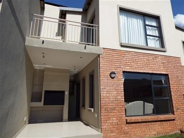 3 Bedroom Townhouse for sale in Ben Fleur