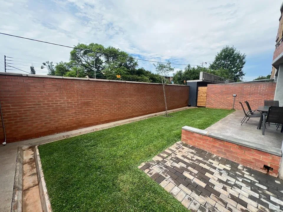 2 Bedroom Townhouse for sale in Menlo Park