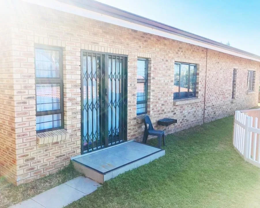 2 Bedroom Townhouse to rent in Bluff