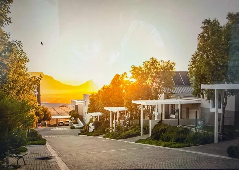 2 Bedroom Townhouse for sale in Plattekloof