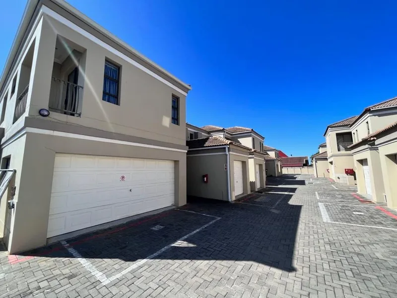 3 Bedroom Apartment / flat for sale in Wavecrest