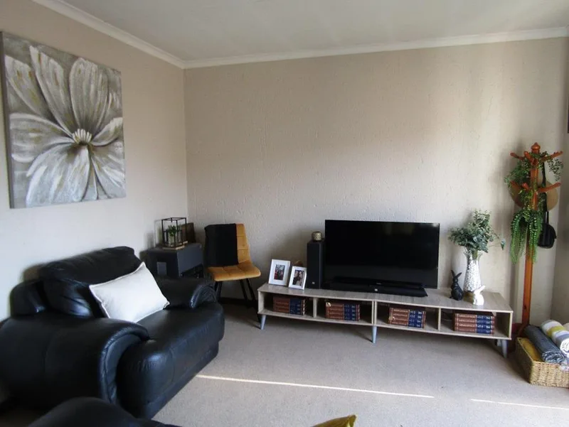 1 Bedroom Apartment / flat for sale in Broadacres
