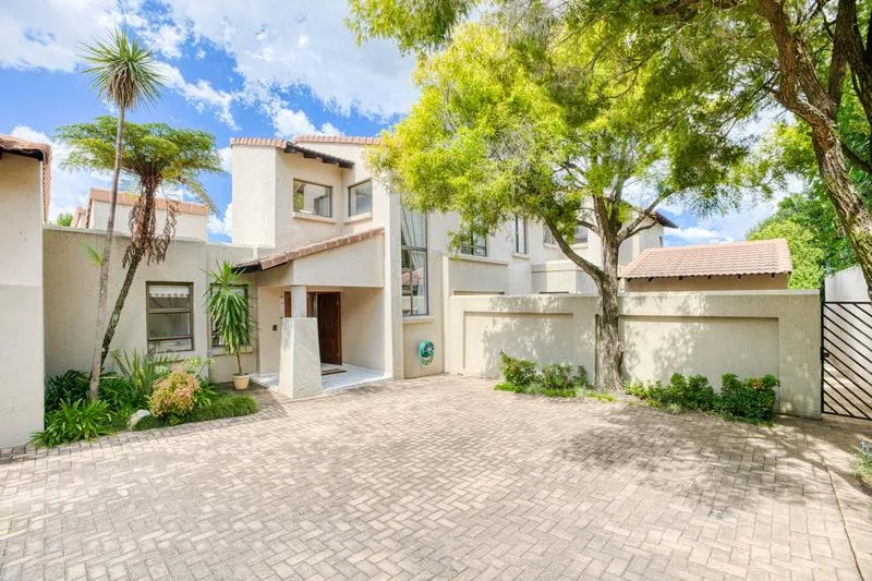 4 Bedroom House to rent in Dainfern Golf Estate