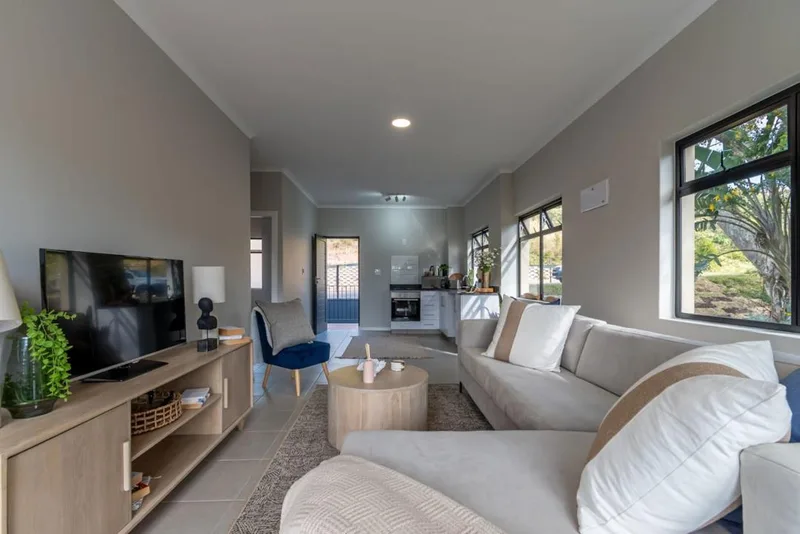 2 Bedroom Apartment / flat for sale in Waterfall