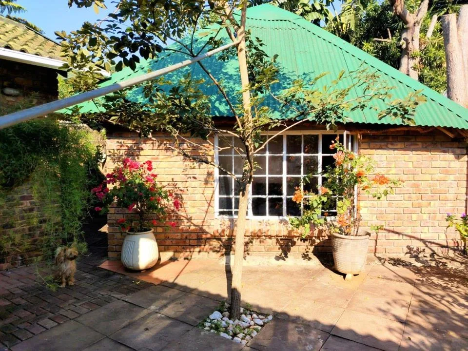 4 Bedroom House for sale in Kingsview Ext 1