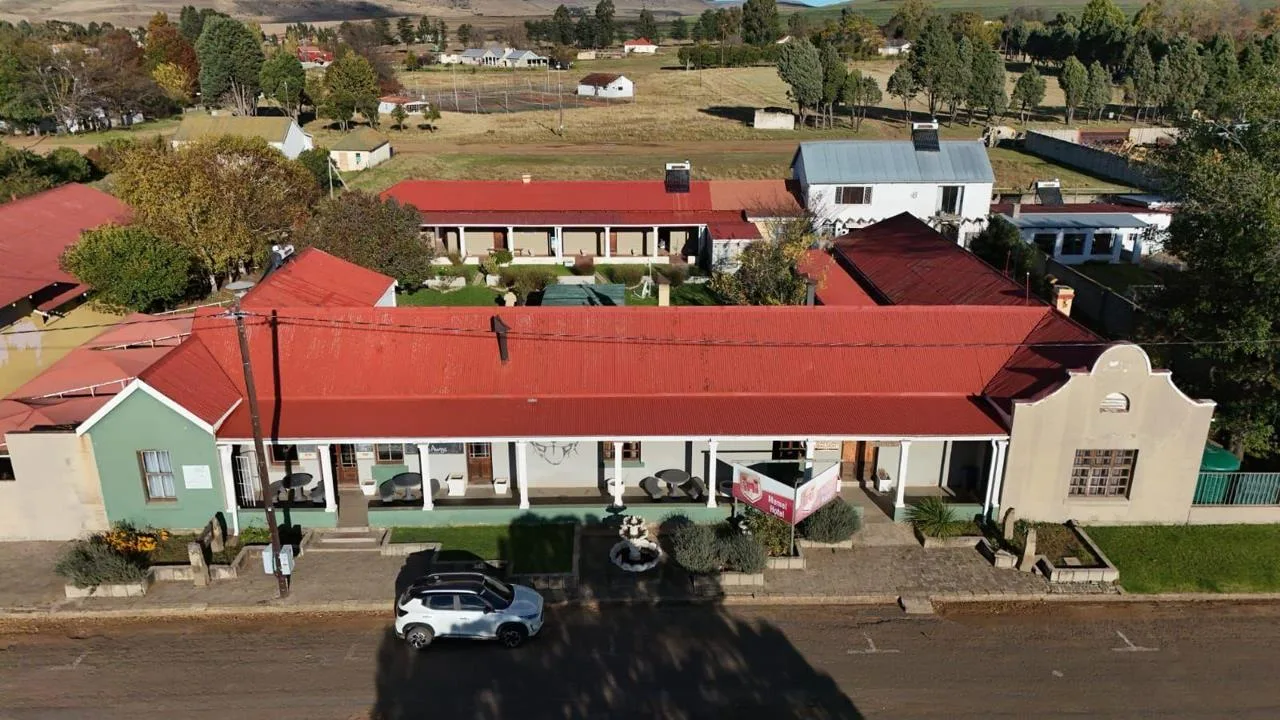 8 Bedroom House for sale in Memel