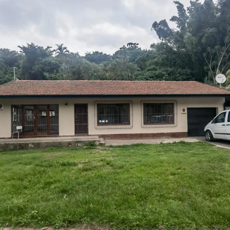 3 Bedroom House in Mount Vernon