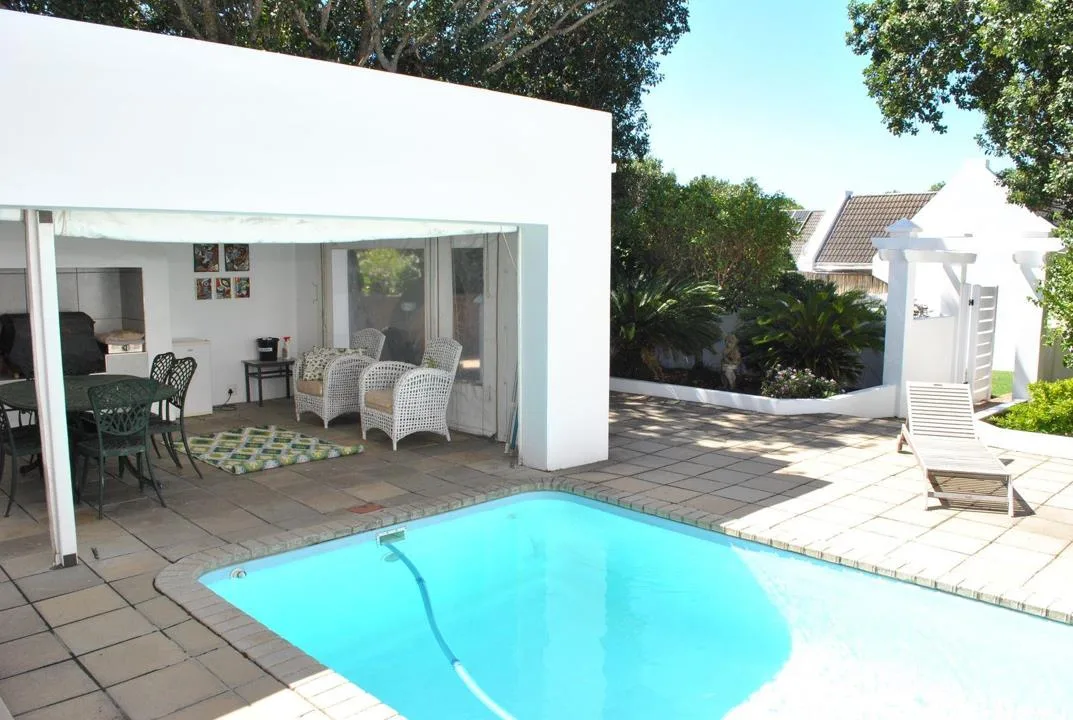 4 Bedroom House to rent in St Francis Bay Village