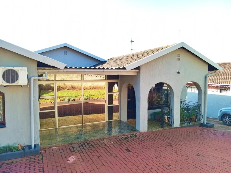 3 Bedroom House in Stanger Manor