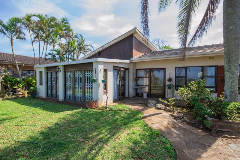 5 Bedroom House in Uvongo