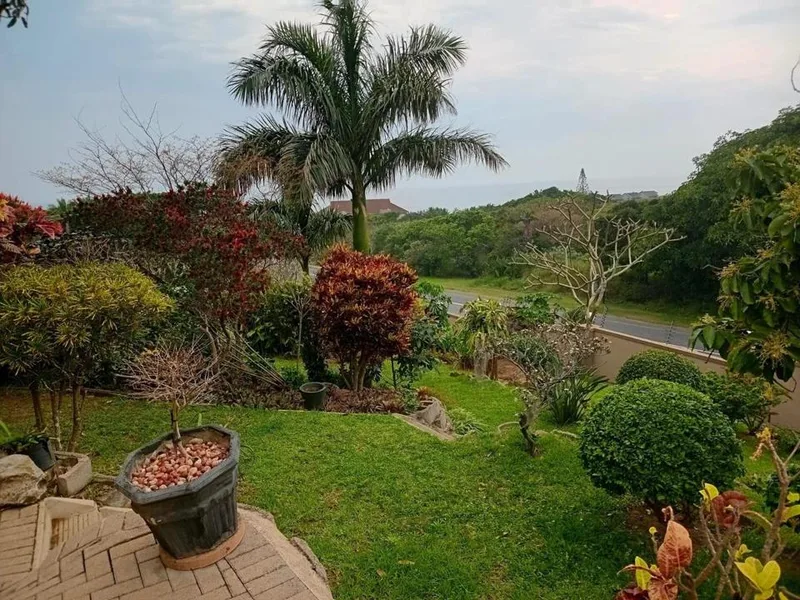 4 Bedroom House for sale in Shelly Beach