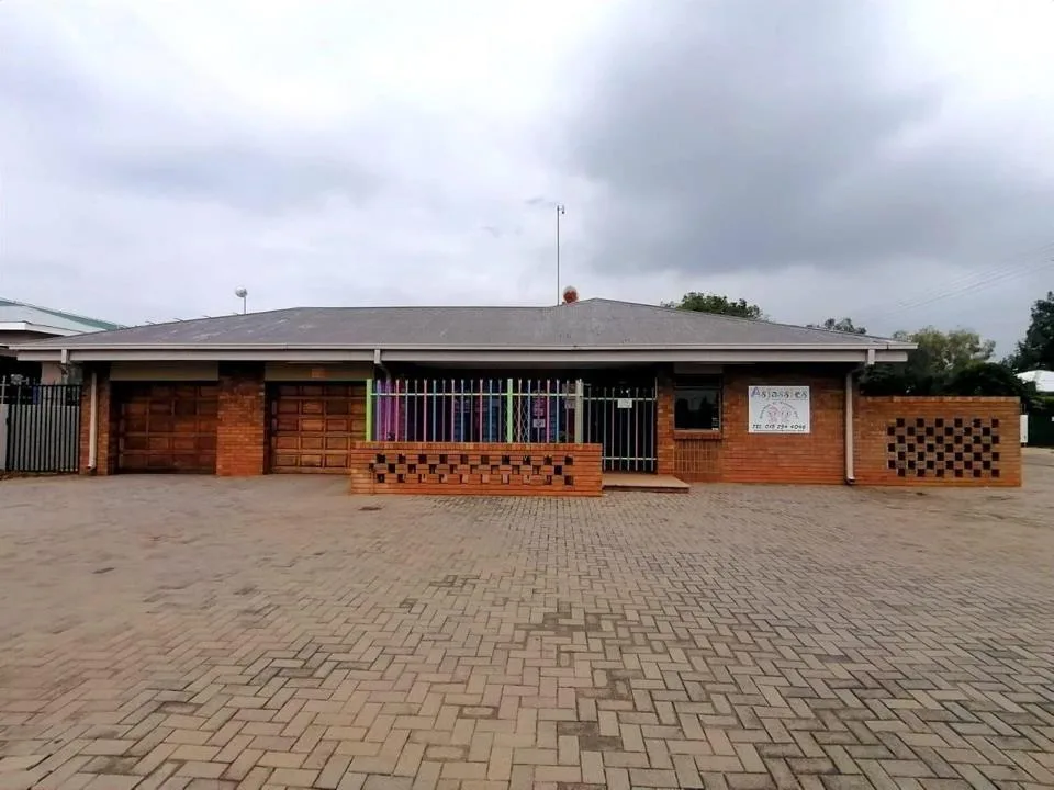5 Bedroom House for sale in Potchefstroom Central