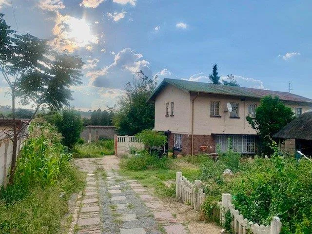 3 Bedroom House for sale in Lindbergh Park
