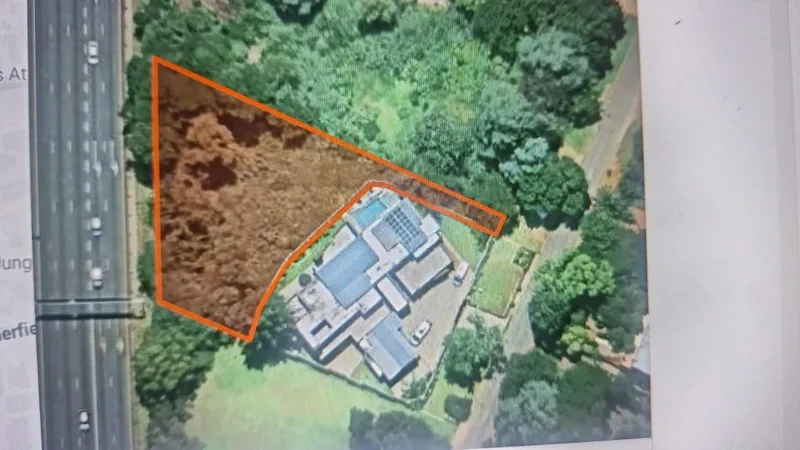 1 600 m² Land available in Essexwold