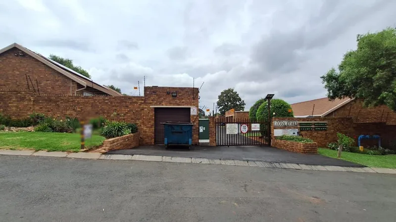 3 Bedroom Townhouse for sale in Restonvale AH