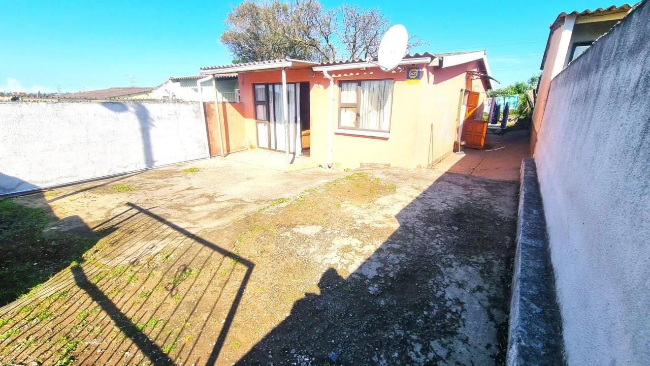 3 Bedroom House for sale in Buffalo Flats