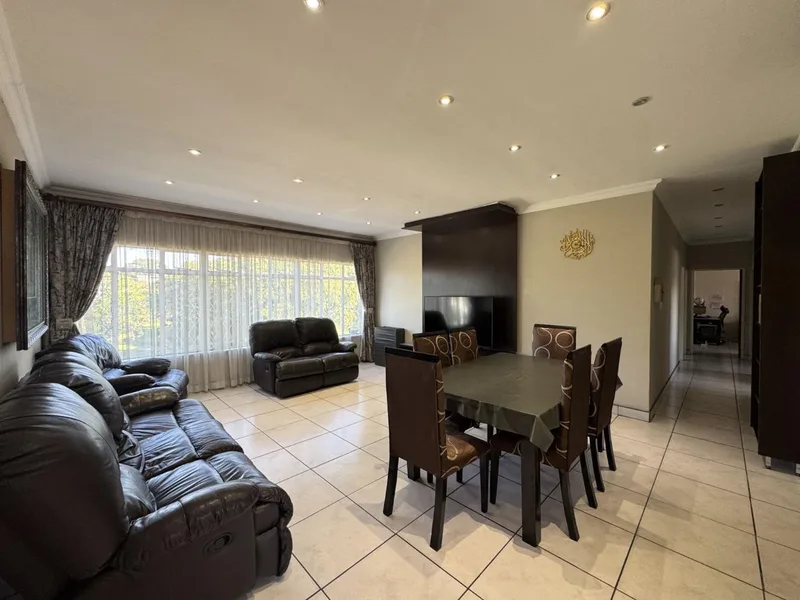 4 Bedroom House in Laudium