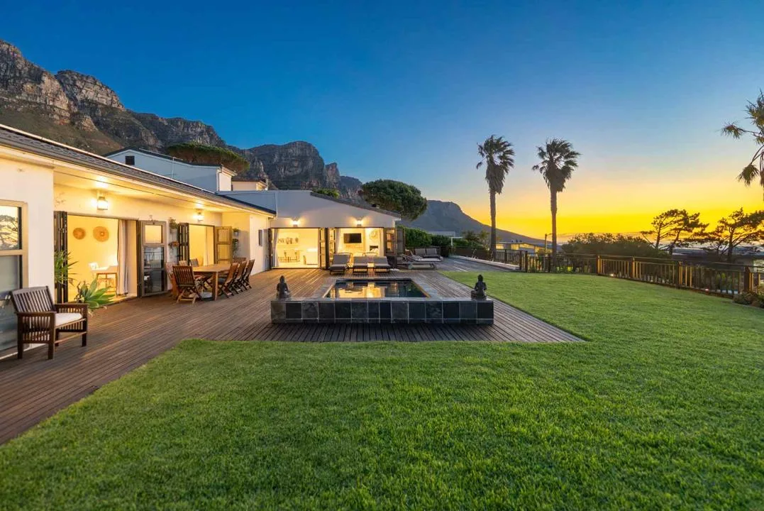 6 Bedroom House for sale in Camps Bay