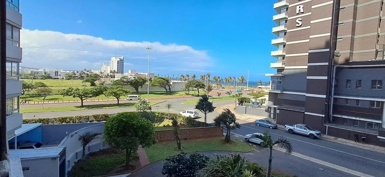 2.5 Bedroom Apartment / flat for sale in North Beach