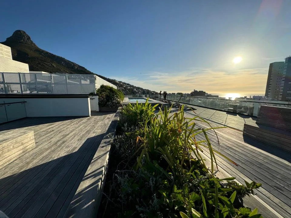0.5 Bedroom Apartment / flat for sale in Sea Point