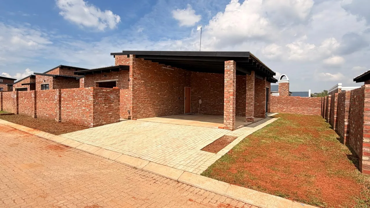3 Bedroom House to rent in Van Der Hoff Park