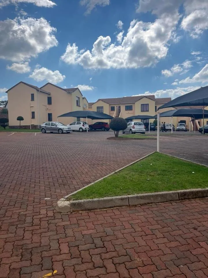 2 Bedroom Apartment / flat for sale in Mondeor