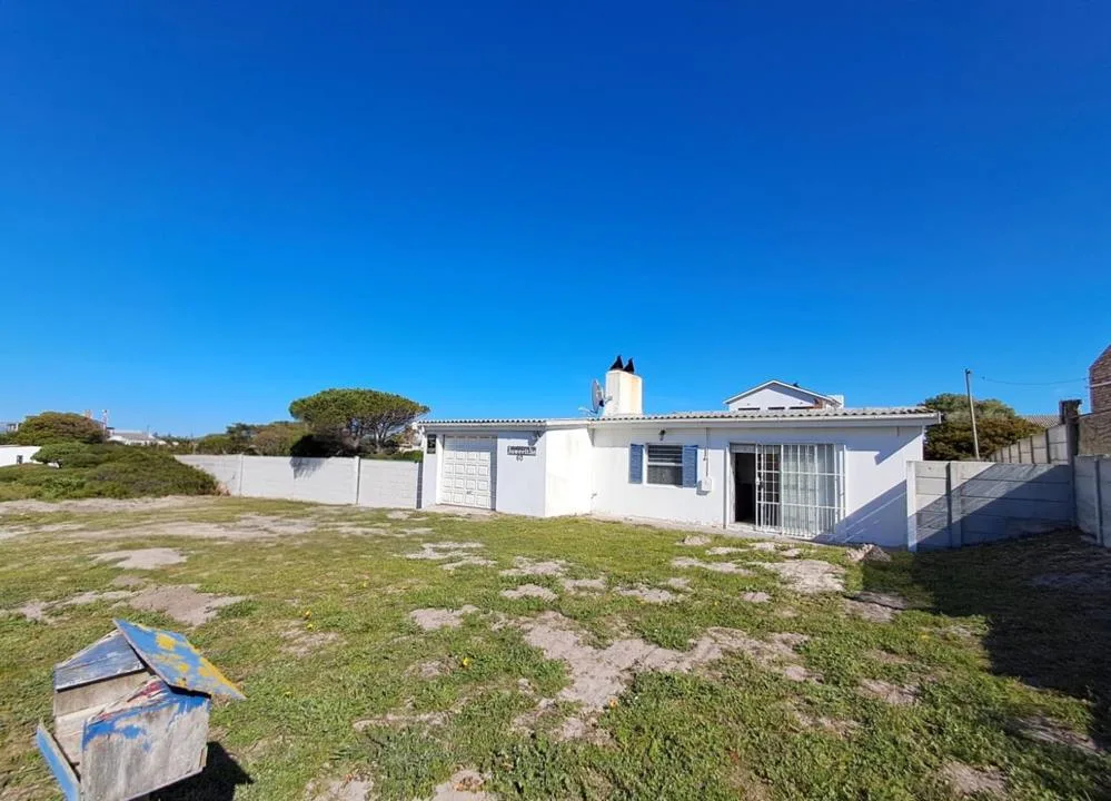 3 Bedroom House for sale in Pearly Beach