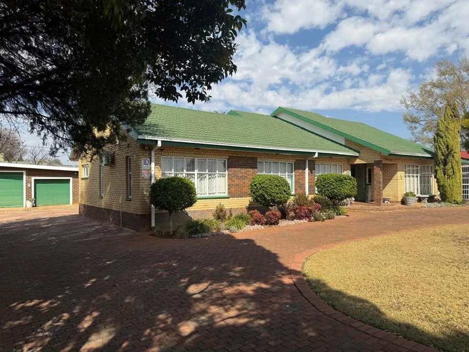 4 Bedroom House for sale in Ventersdorp
