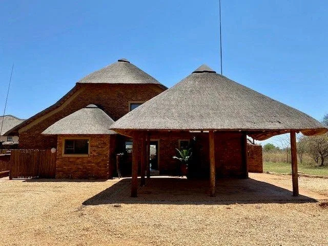 2 Bedroom House for sale in Zebula Golf Estate