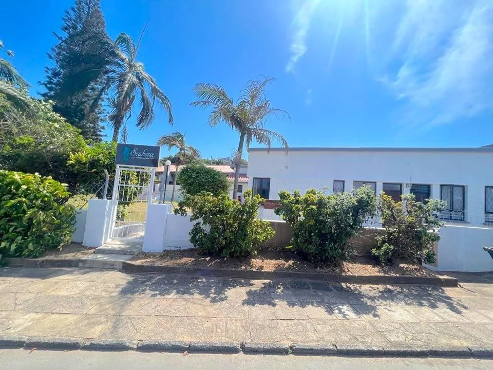 0.5 Bedroom Apartment / flat for sale in Manaba Beach