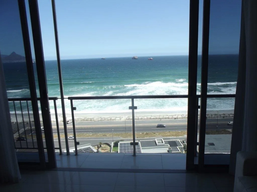 2 Bedroom Apartment in Table View