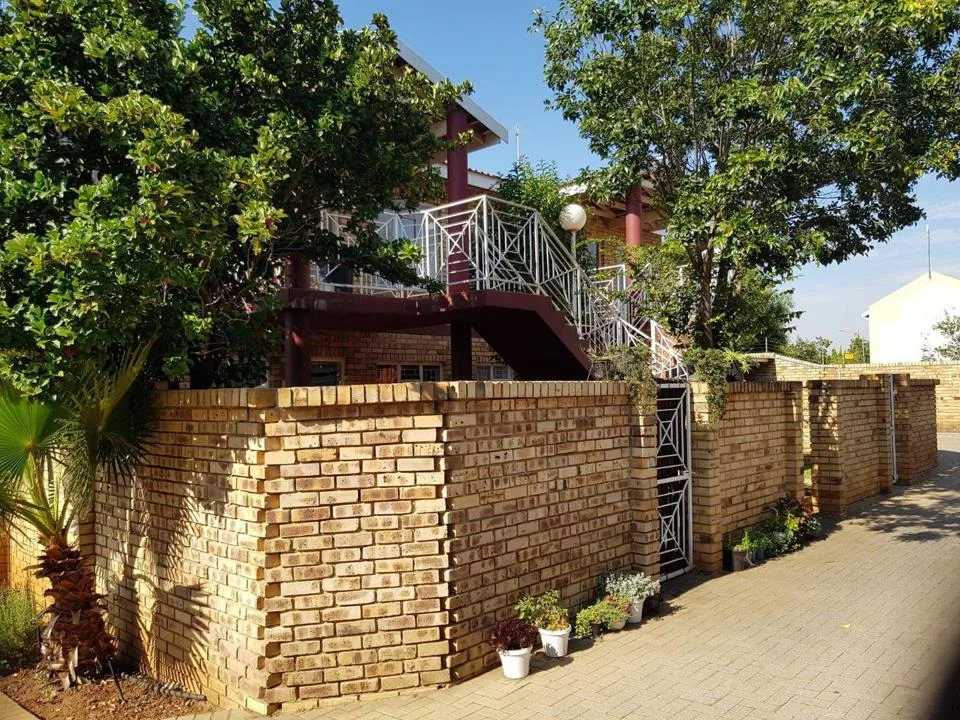 1 Bedroom Apartment / flat for sale in Kannoniers Park