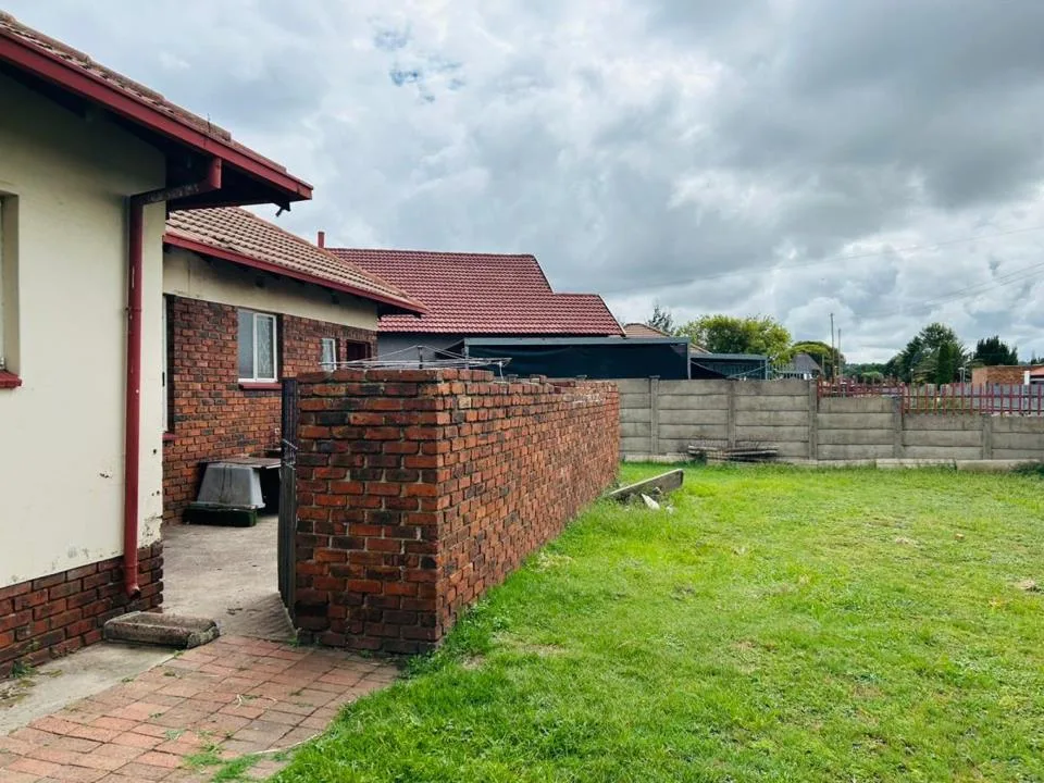 3 Bedroom House to rent in Tasbet Park Ext 2