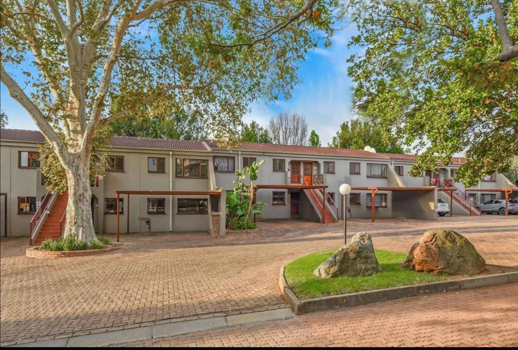 2 Bedroom Apartment / flat for sale in Sunninghill