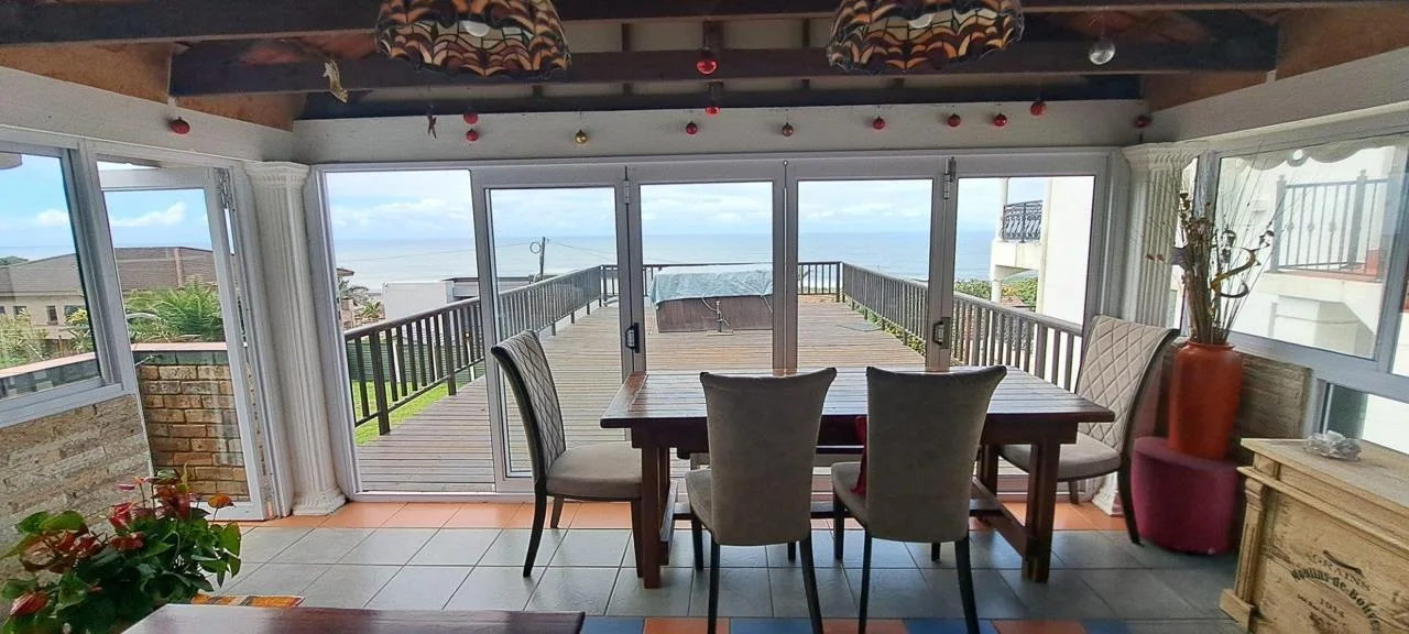 3 Bedroom House for sale in Uvongo