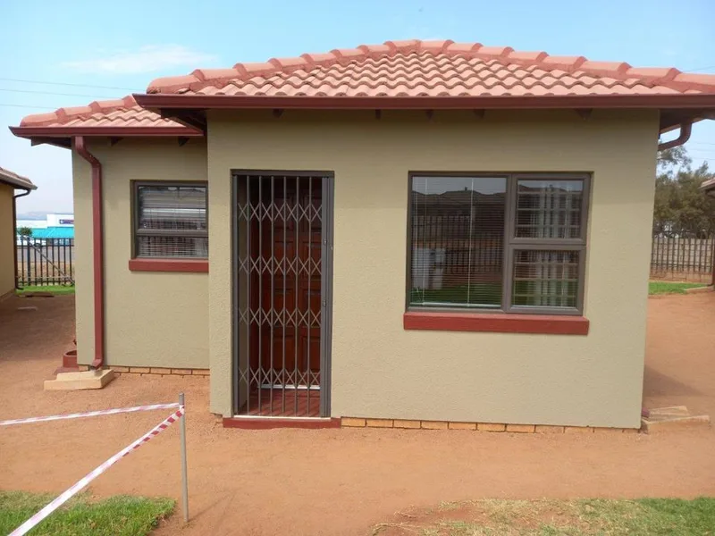 2 Bedroom House for sale in Soshanguve WW