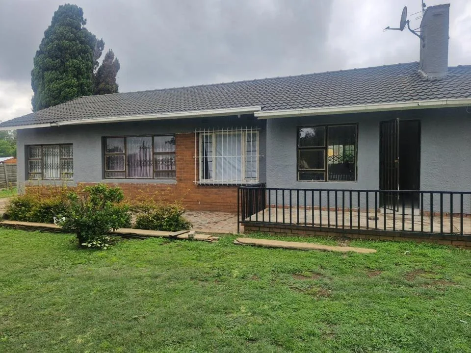 4 Bedroom House for sale in Cresslawn