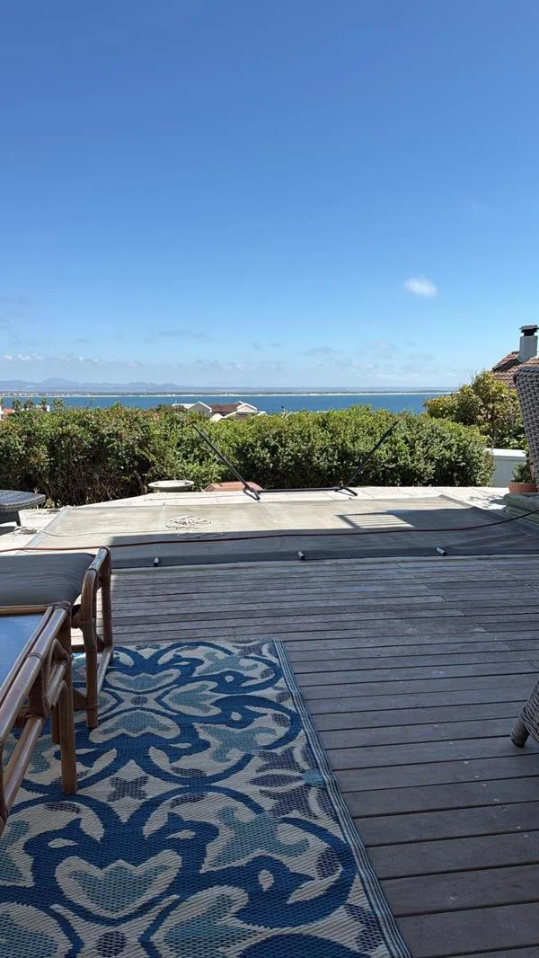 3 Bedroom House in Santareme