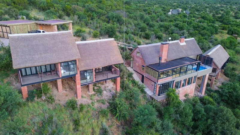 5 Bedroom House for sale in Mabalingwe Nature Reserve
