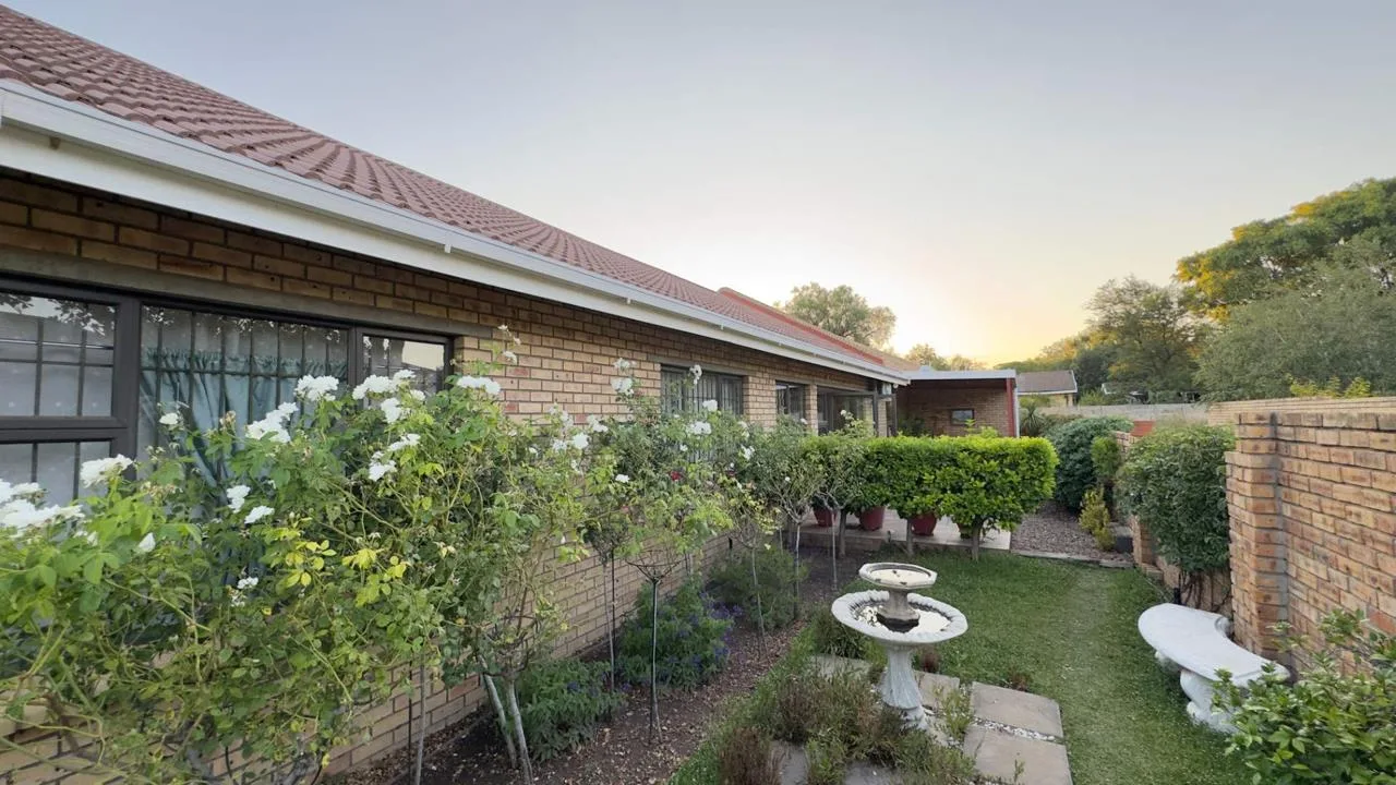 3 Bedroom House for sale in Bultfontein