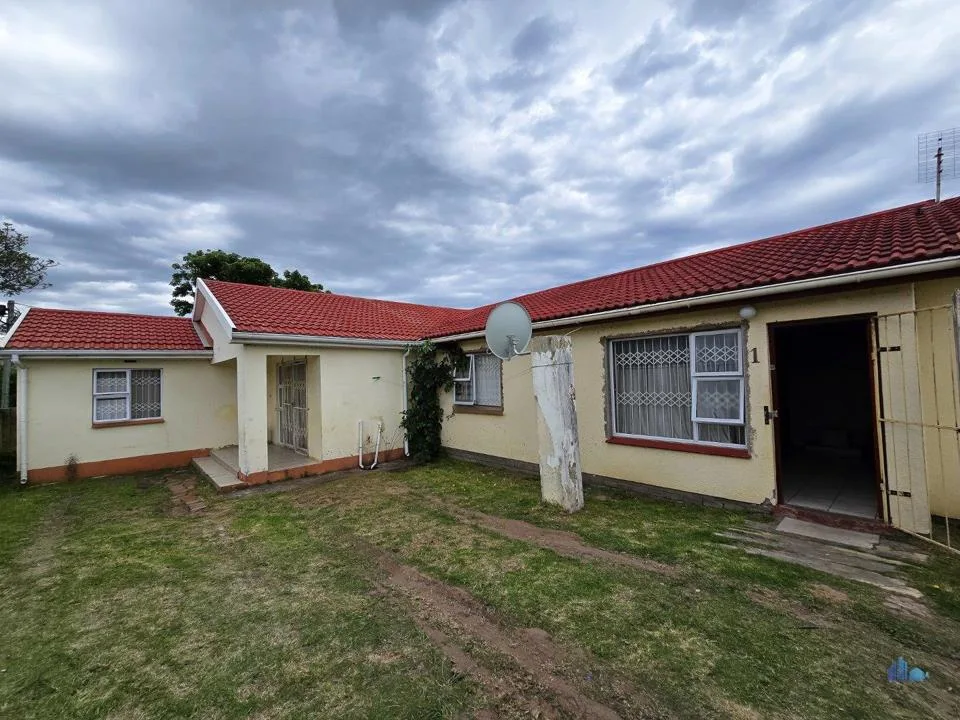 5 Bedroom House for sale in Gonubie