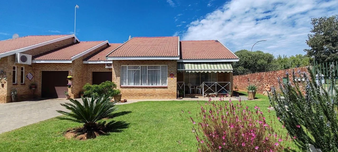 2 Bedroom Townhouse for sale in Parys