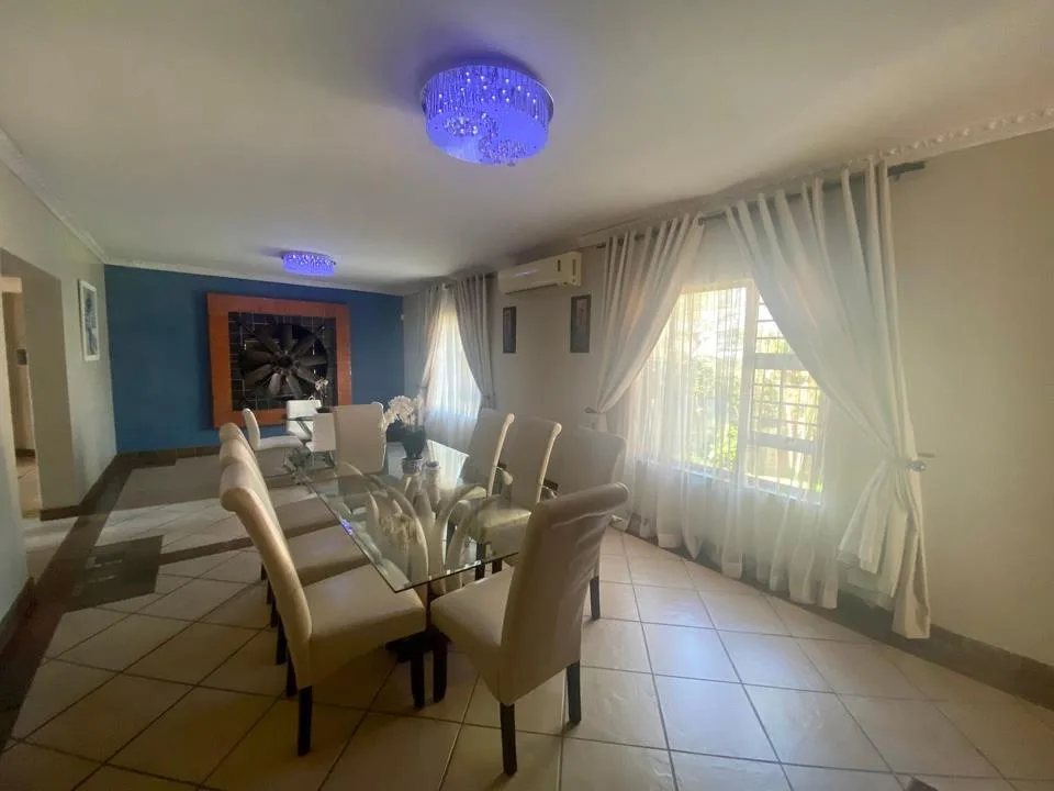 4 Bedroom House to rent in Meer En See